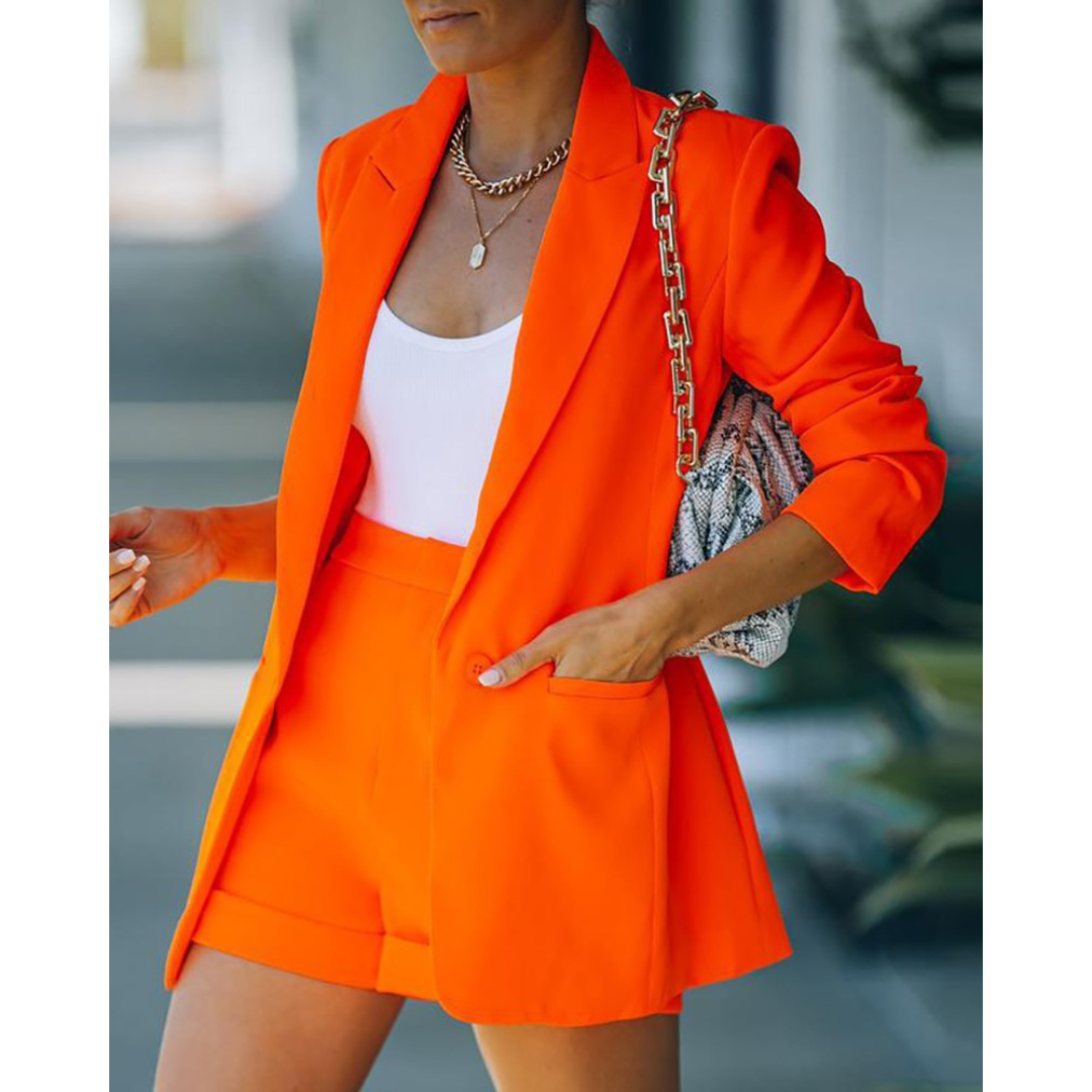 Stilla | Sæt med Blazer og Shorts