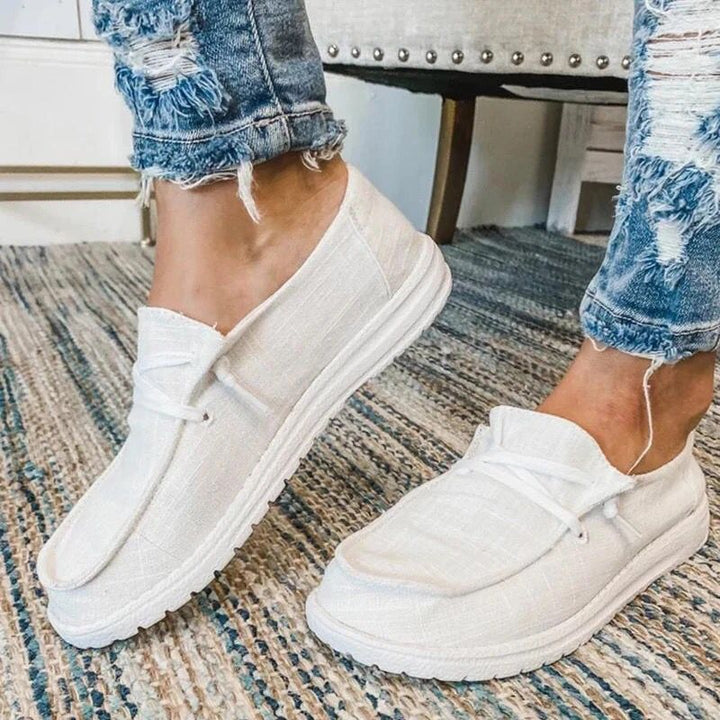Dame fashionable Slip-On sneakers i struktureret materiale Stilla