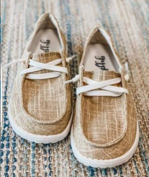 Dame fashionable Slip-On sneakers i struktureret materiale Stilla