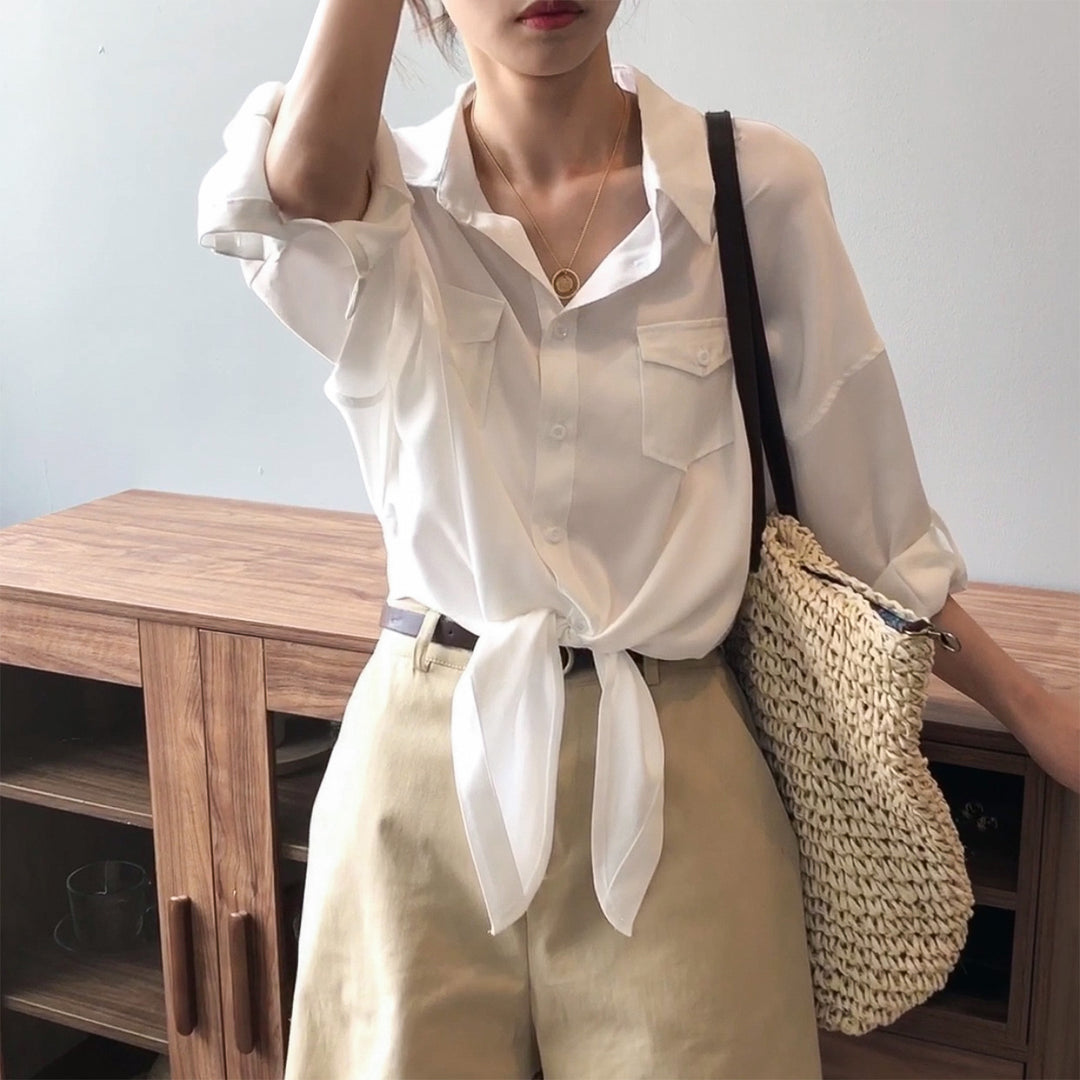 Damer elegant bluse med bundet kant og praktiske brystlommer Stilla