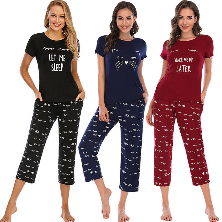Dame pyjamasæt med sjov kattemotiv Stilla