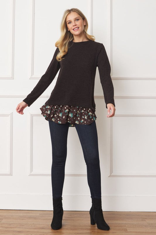 Stilla | Floral Tulip Hem Back Accent Top