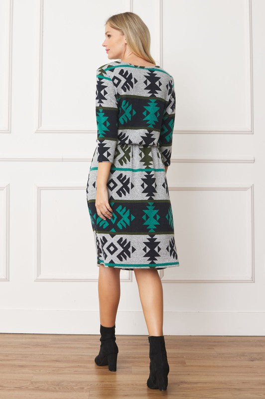 Stilla | Tribal Snor-bluse Midi Kjole