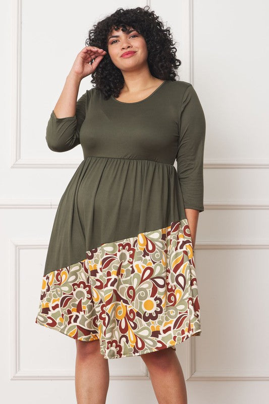 Stilla | Asymmetrisk Accent Midi Kjole