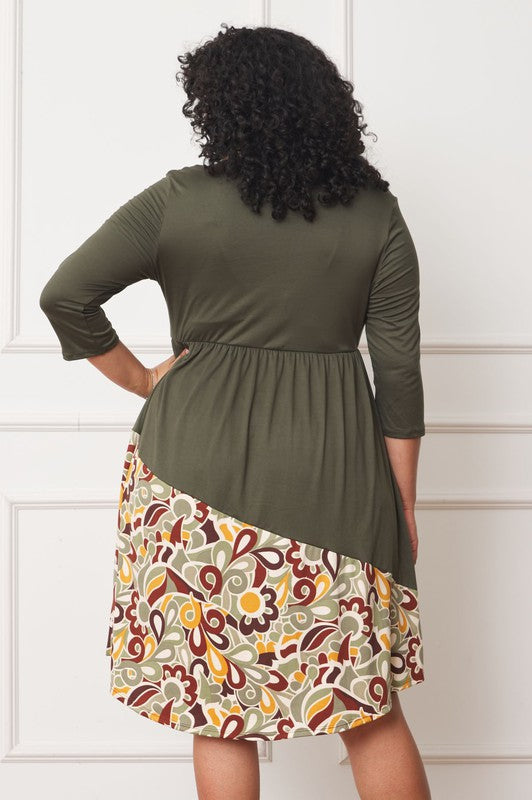 Stilla | Asymmetrisk Accent Midi Kjole