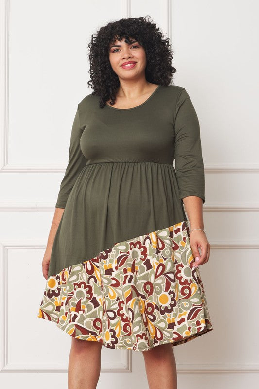 Stilla | Asymmetrisk Accent Midi Kjole
