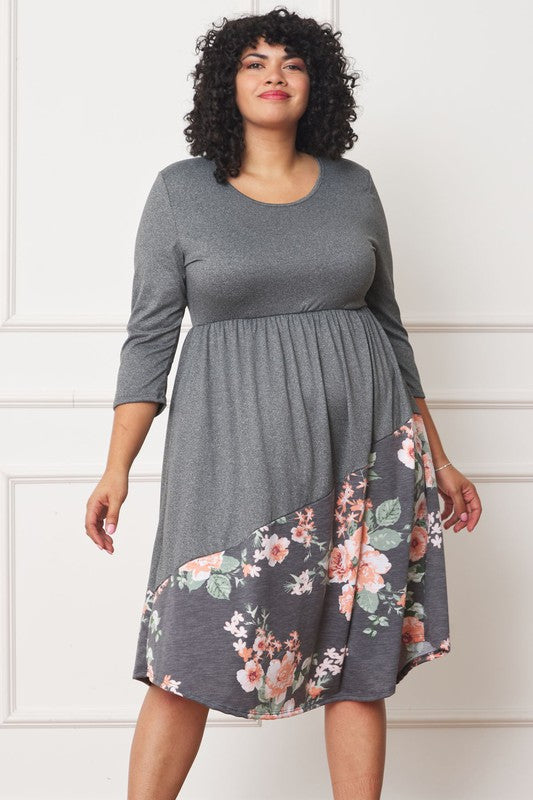 Stilla | Asymmetrisk Accent Midi Kjole