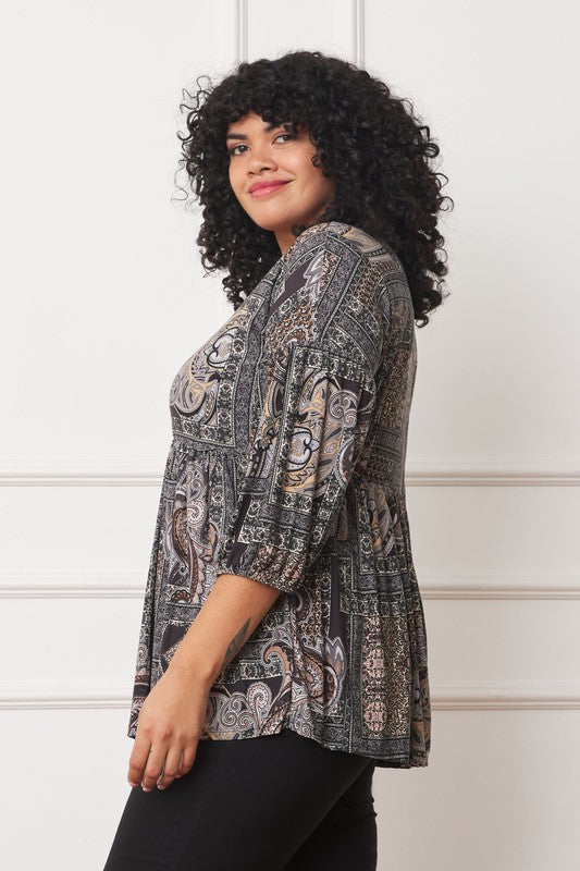 Stilla | Knap Accent Paisley Top