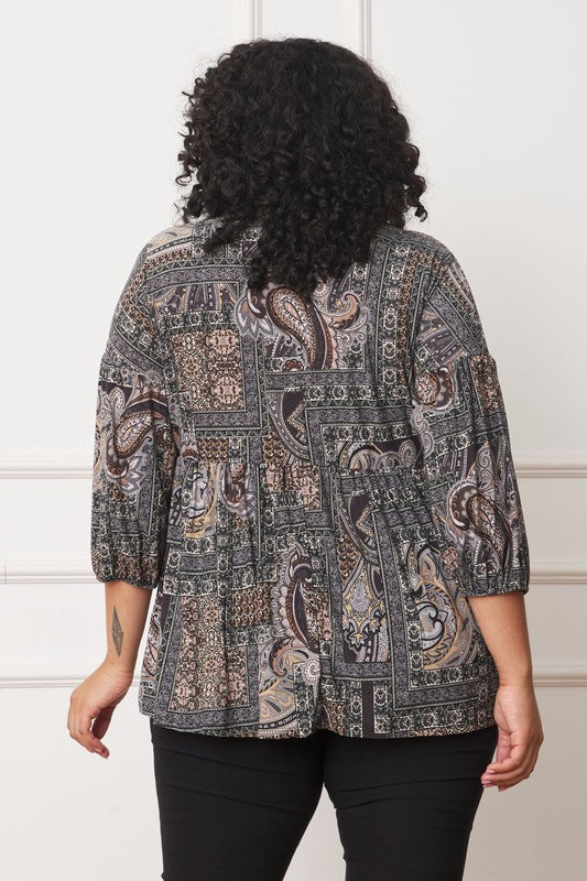 Stilla | Knap Accent Paisley Top