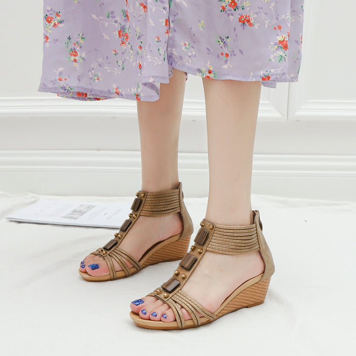 Dame Wedge-sandaler med stilfulde dekorationer og justerbar rem Stilla