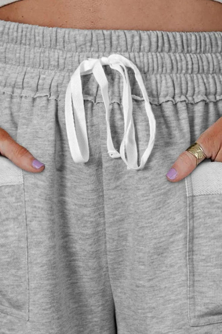 Stilla | Høj Talje Shorts med Lommer
