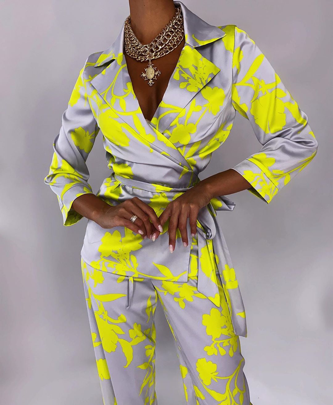 Dame Elegant Satinbluse med blomster mønster Stilla