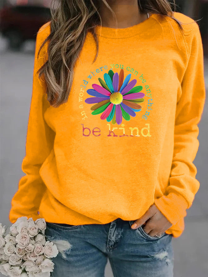 Kvinders sweatshirt med farverigt motiverende blomsterdesign og blødt indre Stilla