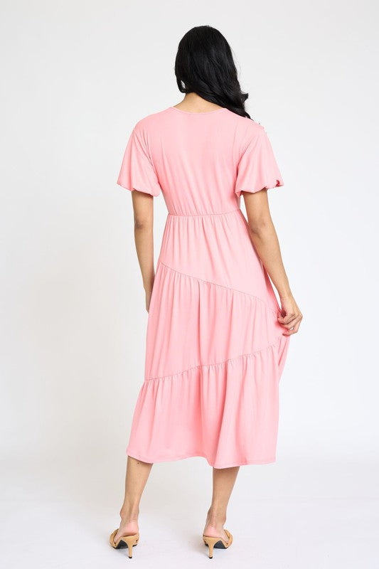 Stilla | Diagonal Laget Flowy Kjole