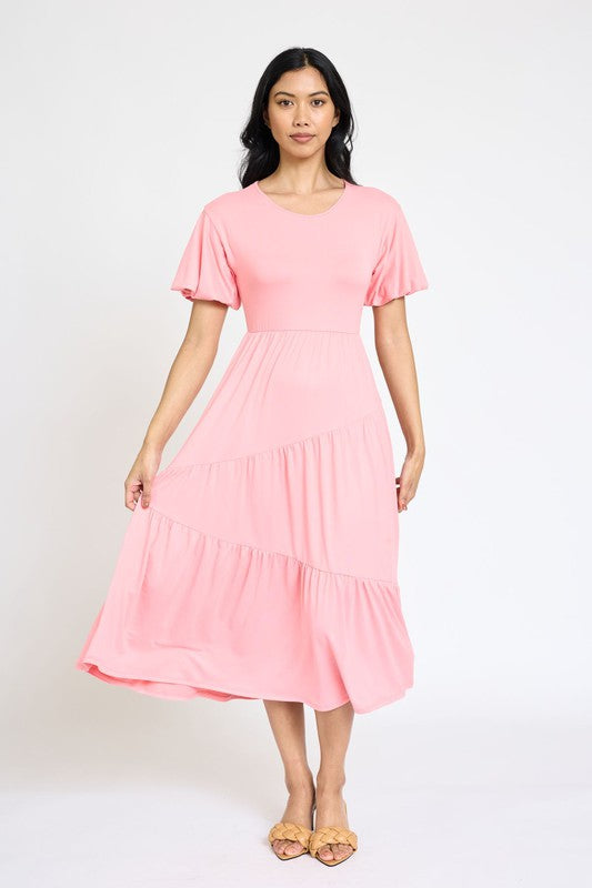 Stilla | Diagonal Laget Flowy Kjole