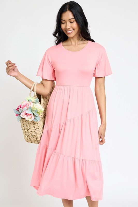 Stilla | Diagonal Laget Flowy Kjole
