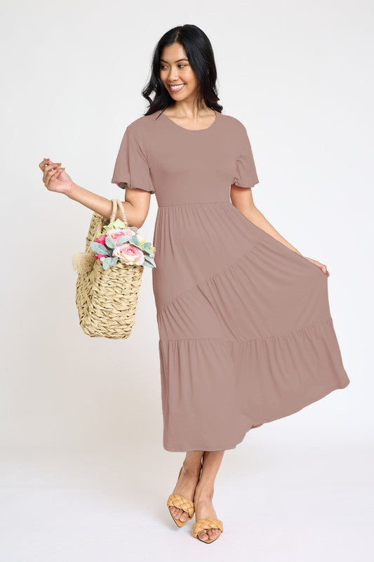 Stilla | Solid Diagonal Tiered Flowing Dress