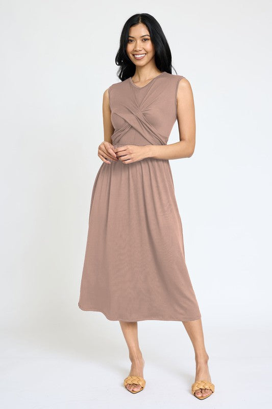 Stilla | Cross-over Bodice Midi Kjole
