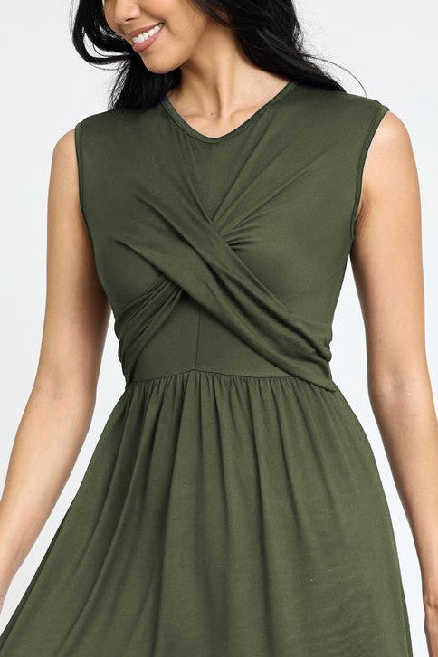 Stilla | Cross-over Bodice Midi Kjole