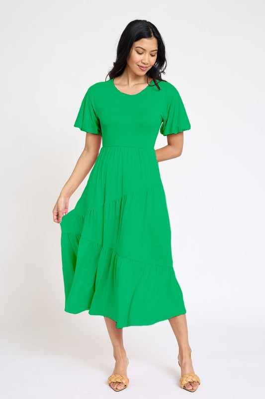 Stilla | Diagonal Laget Flowy Kjole