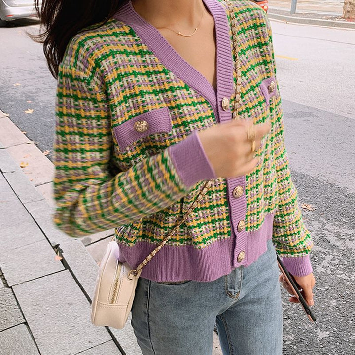 Kvindernes fashionable cardigan med trendy ternet mønster og shiny knapper Stilla