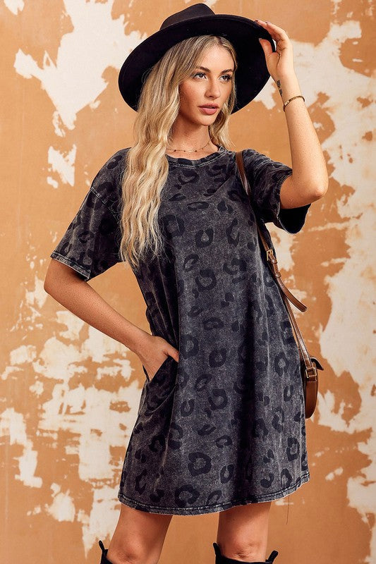 Stilla | Vasket Leopard T-shirt Kjole Med Lommer