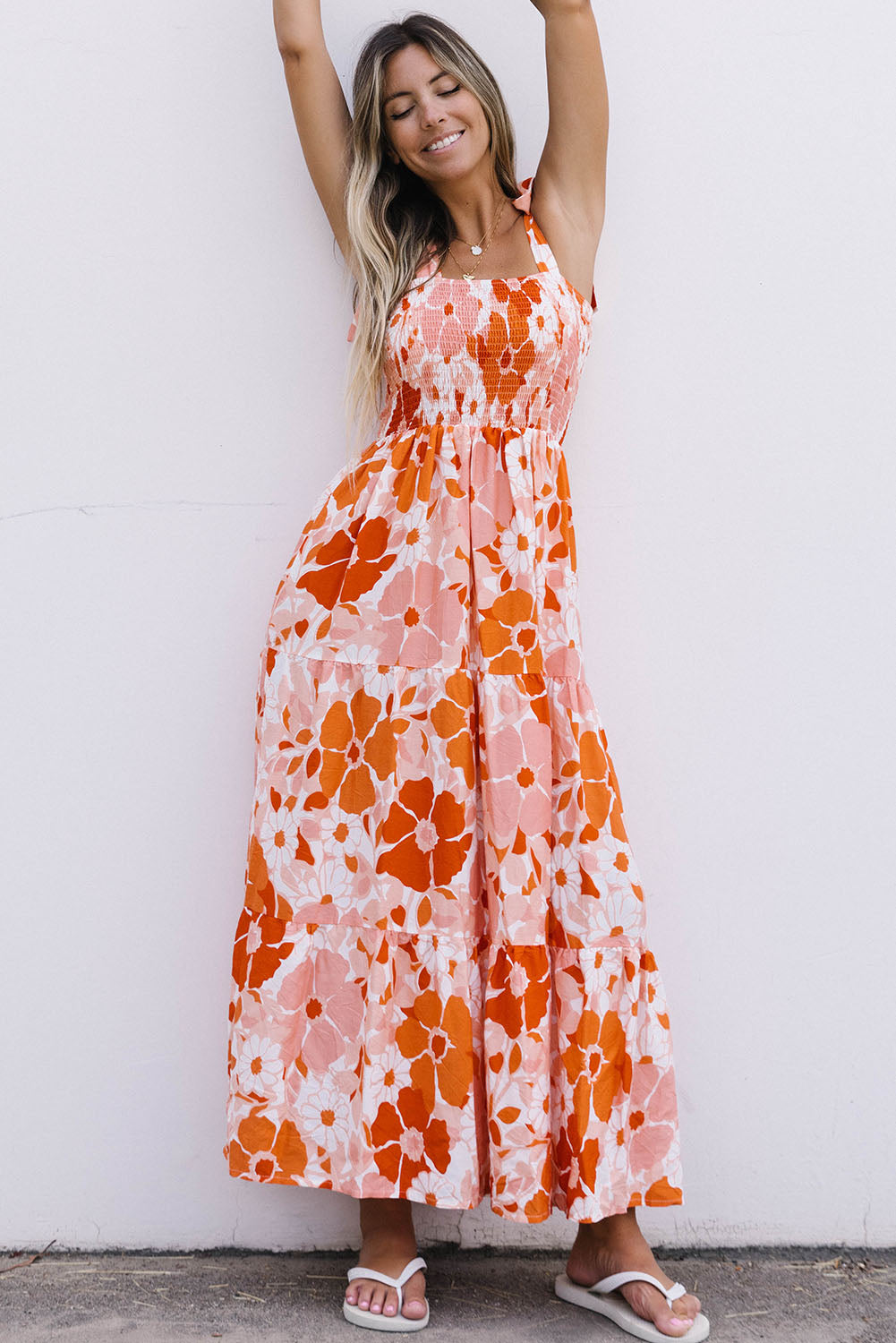 Stilla | Bind-skulder Smocked Maxi Kjole