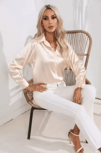 Stilla | Satin Bluse med Lange Ærmer