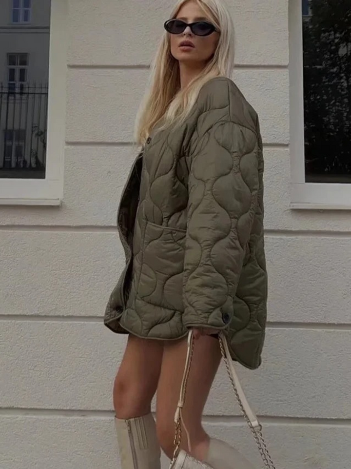 Stilla | Trendy Olivgrøn Overdimensioneret Vatteret Jakke til et Stilfuldt Look Ideel til Efterår/Vinter