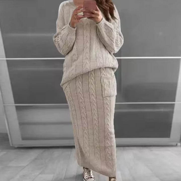 Stilla | Elegant Sæt Bestående Af En Strikpullover og En Nederdel