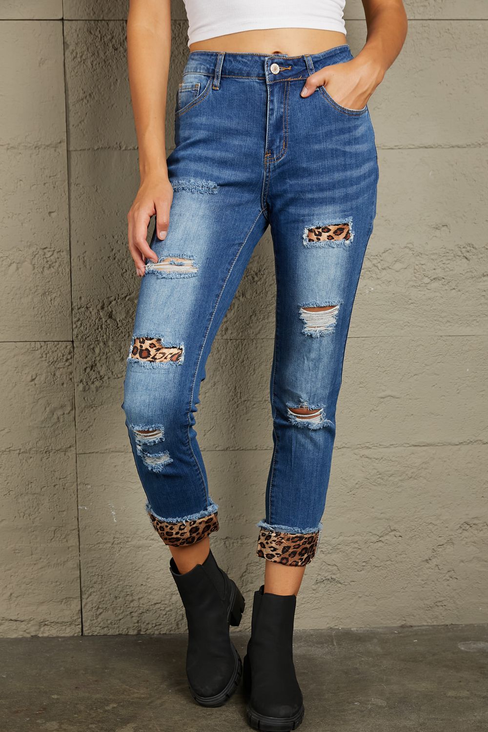 Stilla | Leopard Patch Distressed Cropped Jeans
