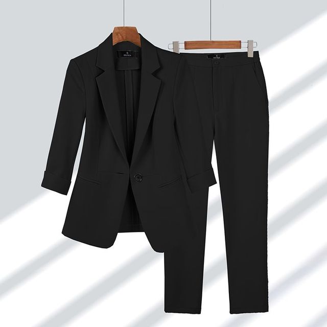Skovae | Elegant damesjakke & buksedragt