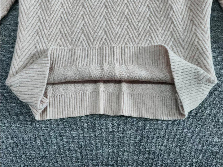 Stilla | Pullover med Chevron-mønster, lange ærmer og høj krave