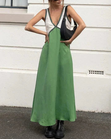 Stilla | Casual Maxi Kjole Lavet Af Satin I En Kontrastfarve