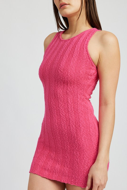 Stilla | Neck Fittet Minikjole