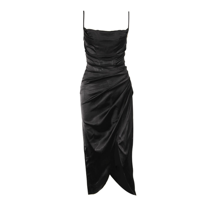 Dame elegant satin-kjole med asymmetrisk snit og spændende slit Stilla