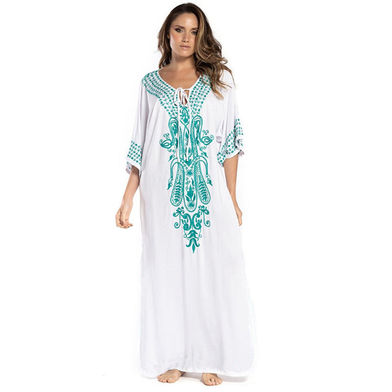 Dame Kaftan med kunstnerisk, detaljeret broderidesign og luftige ærmer Stilla