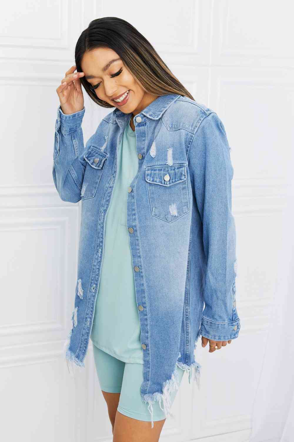 Stilla | Bazi Full Size Distressed Raw Hem Denim Jakke
