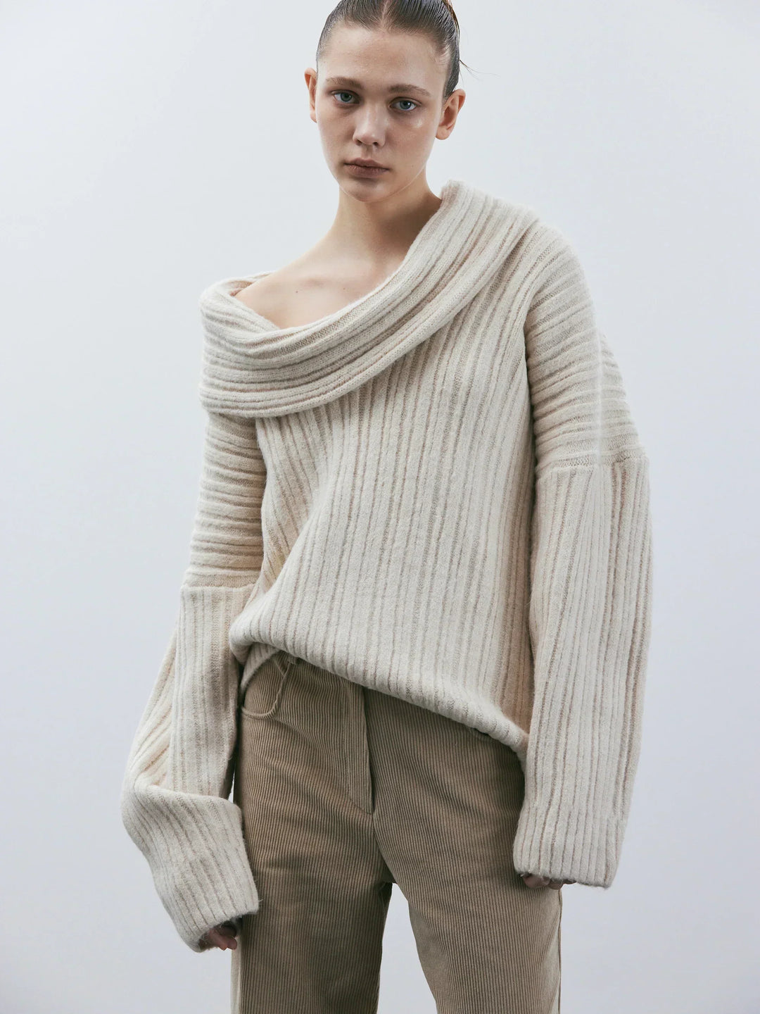 Stilla | Størrelse Plus Pasform Ribbebånd Strik Uld Off-Shoulder Design