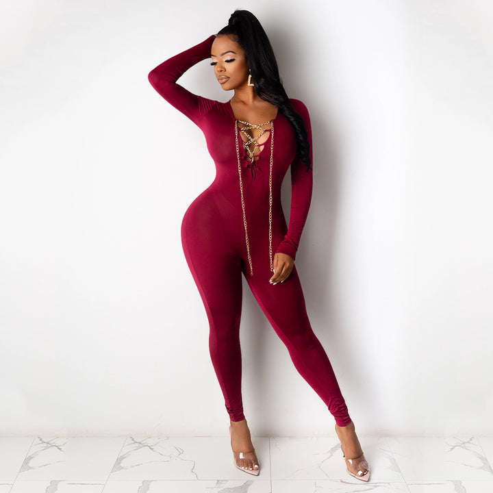 Dame Bodycon jumpsuit med dyb V-hals og iøjnefaldende snøredetaljer Stilla