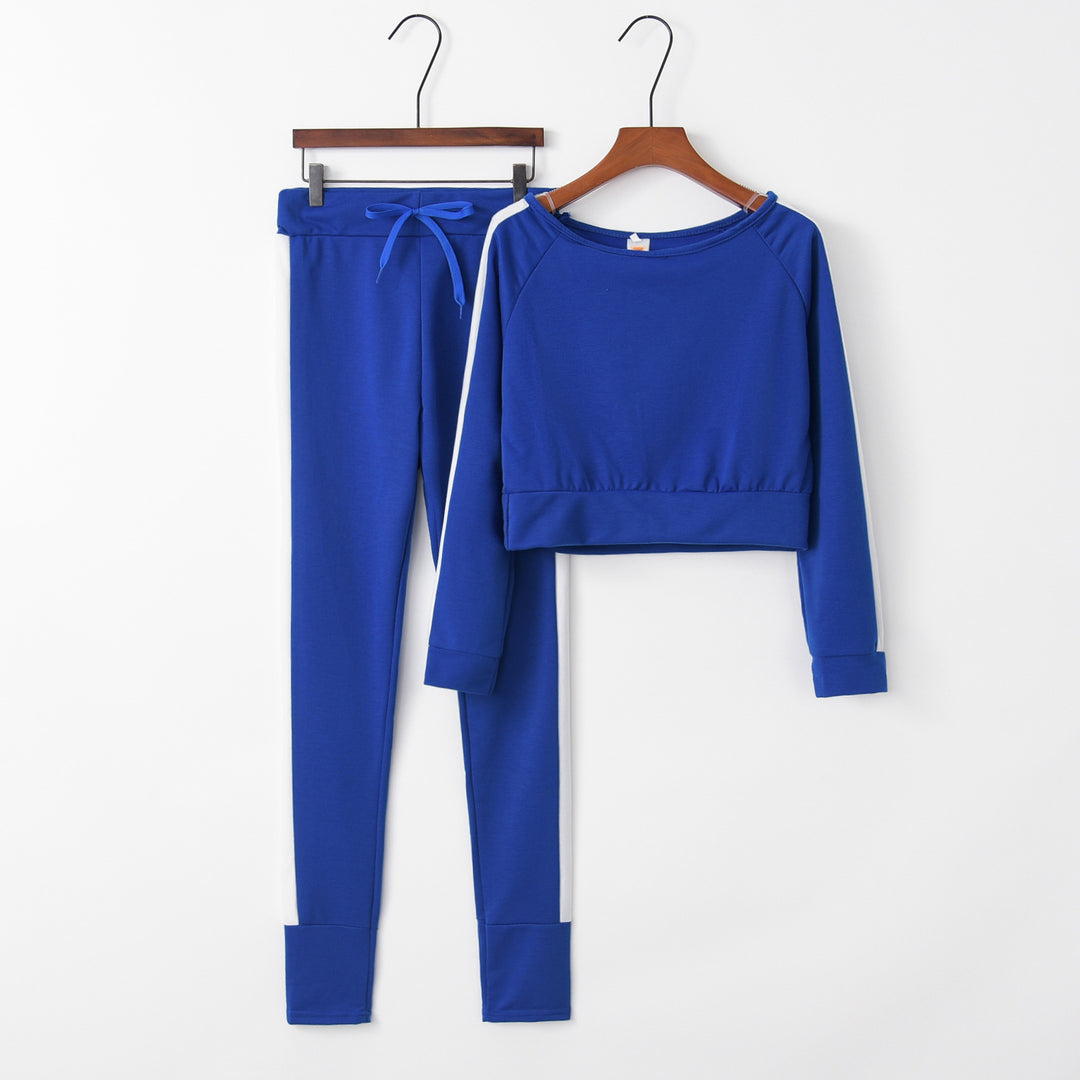 Kvinders sporty loungewear sæt med cropped top og tætsiddende bukser Stilla