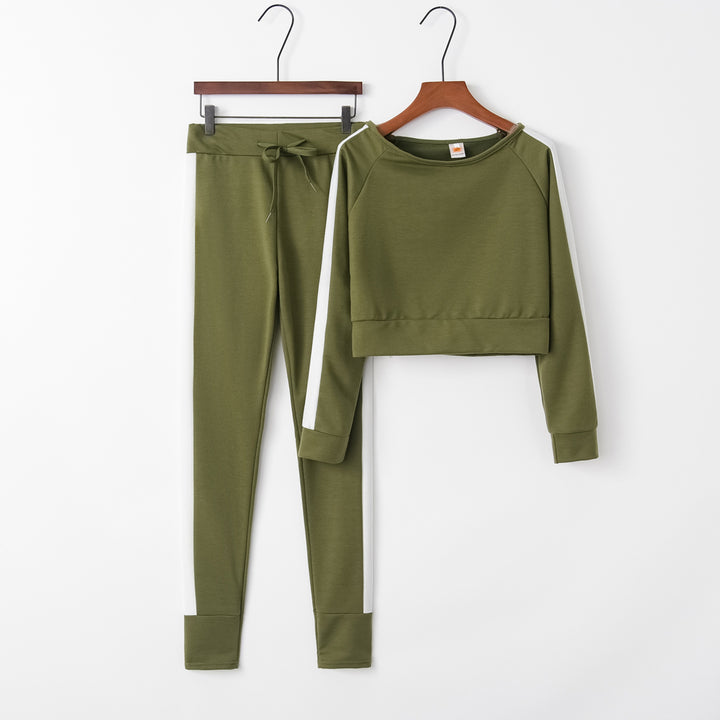 Kvinders sporty loungewear sæt med cropped top og tætsiddende bukser Stilla