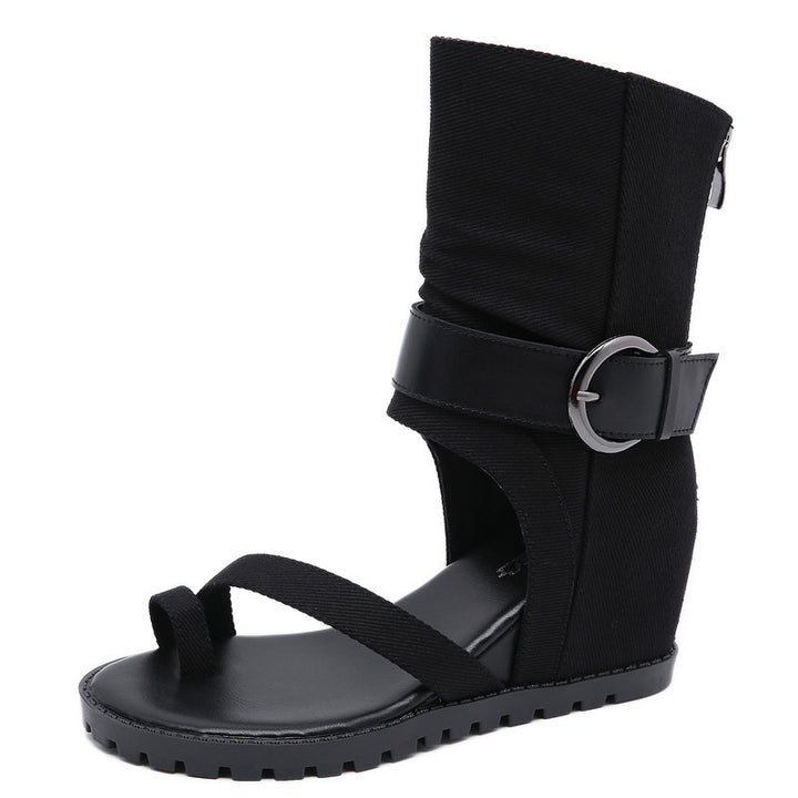 Dame Wedge-sandaler med moderne folder-design og justerbar rem Stilla