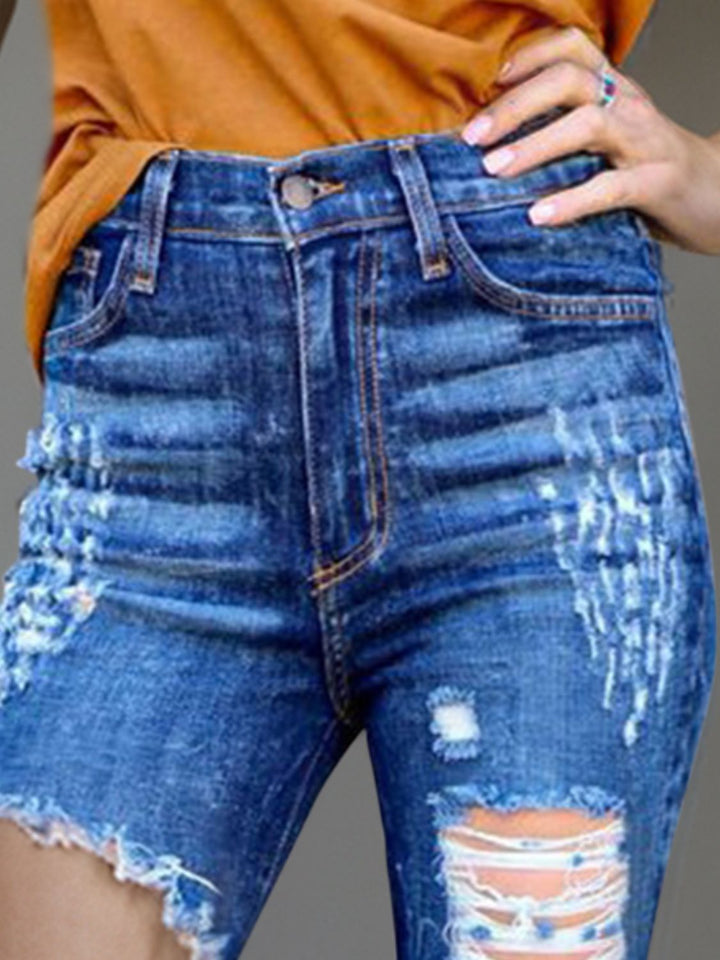 Stilla | Hem Distressed Bootcut Jeans