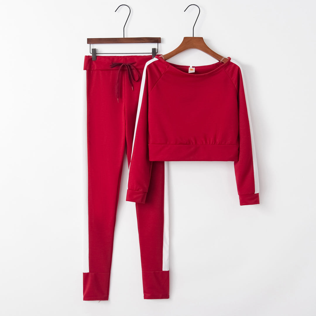 Kvinders sporty loungewear sæt med cropped top og tætsiddende bukser Stilla