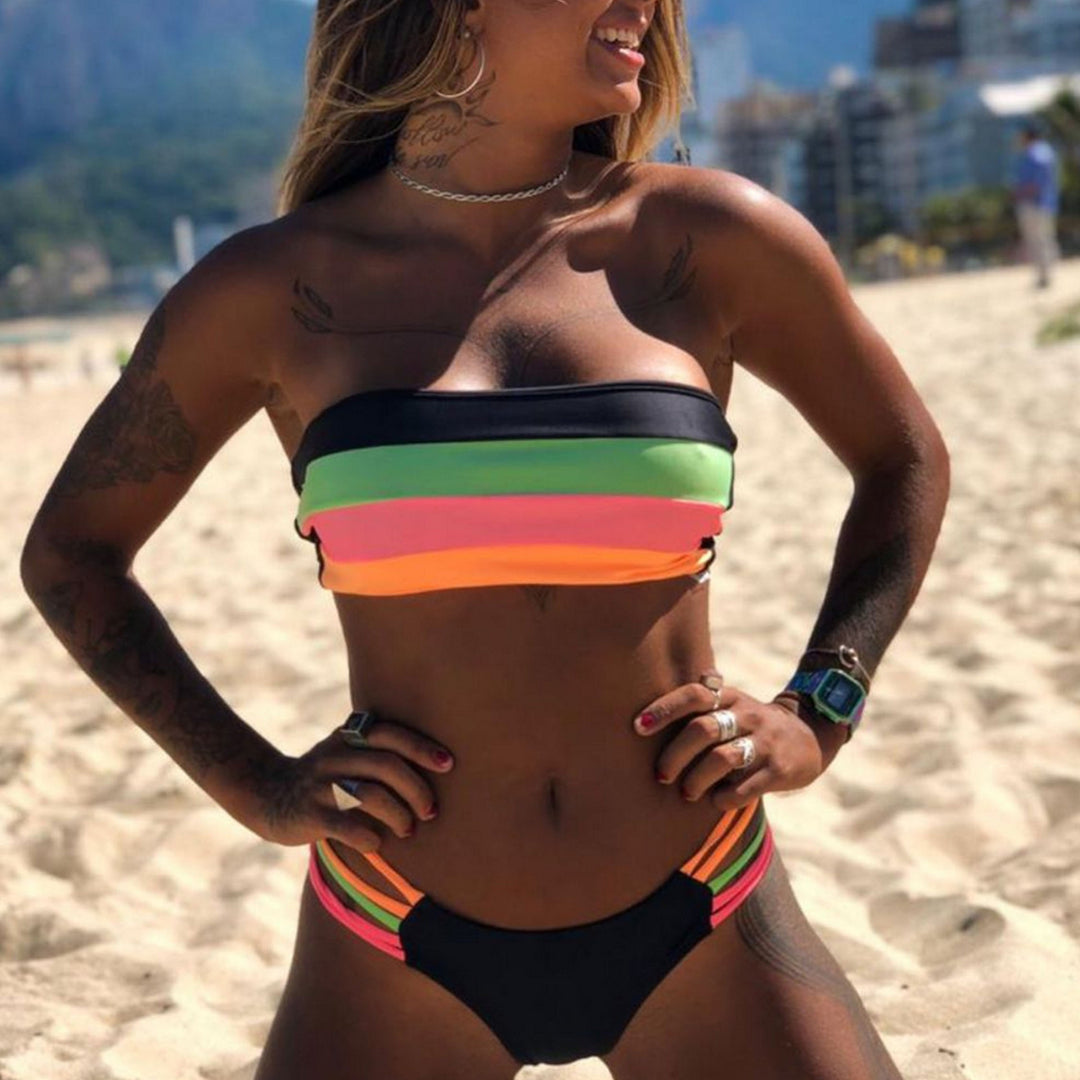 Dame Bandeau-bikini med trendy striber Skovae