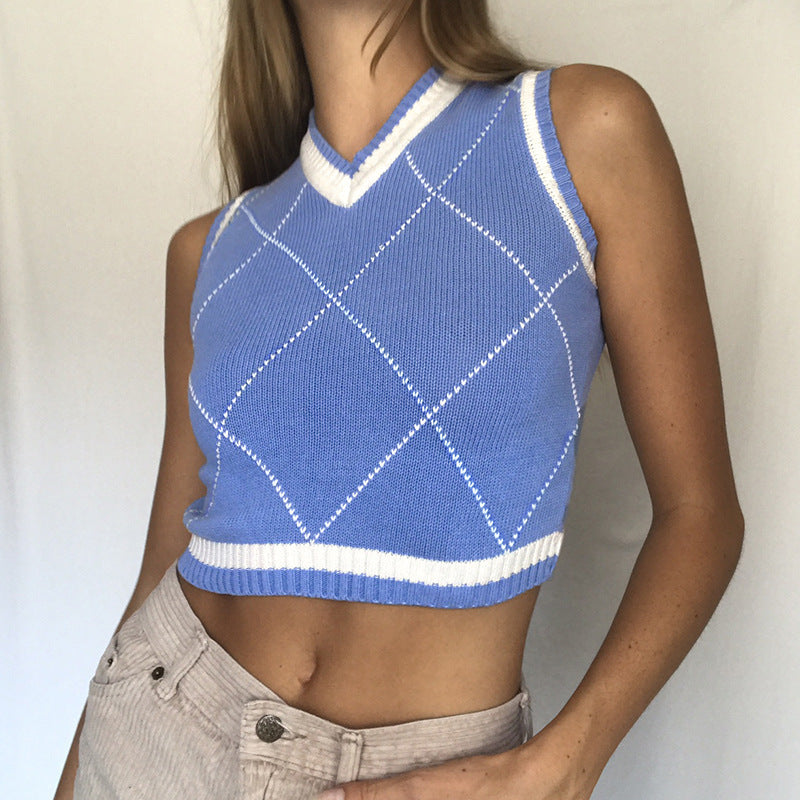 Dame strikket Crop-Top med rhombus-mønster og V-hals Skovae