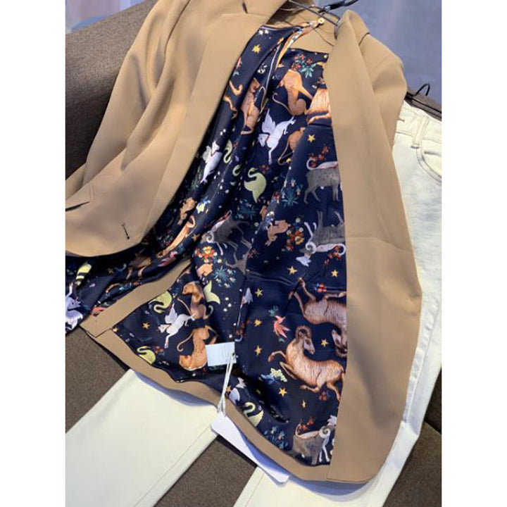 Dame elegant blazerjakke med klassiske detaljer og moderne accenter Stilla