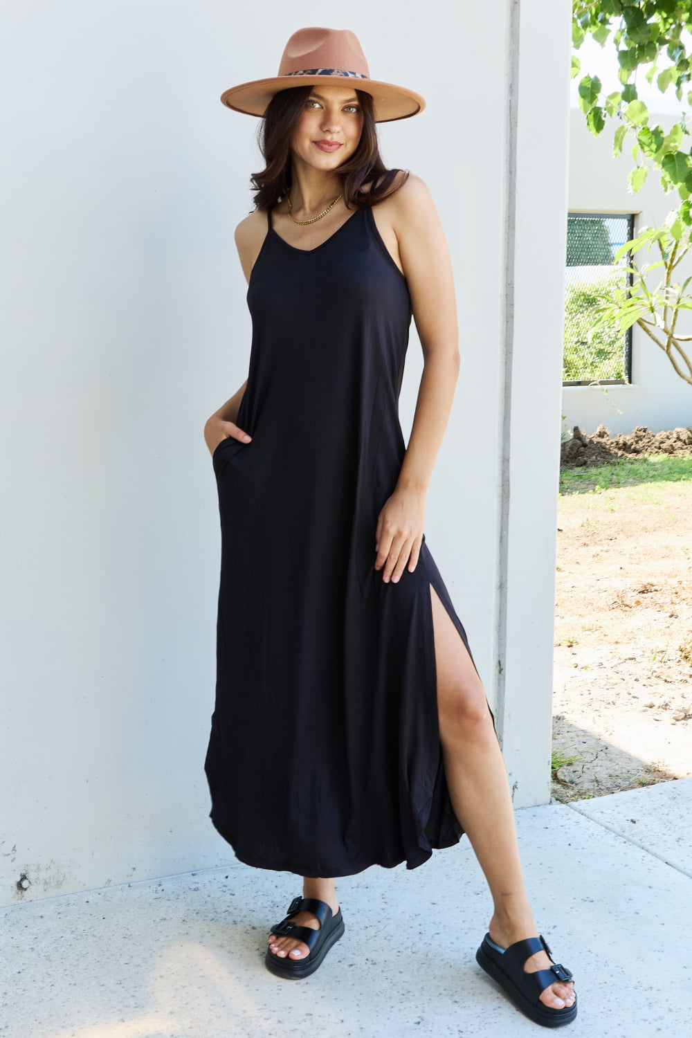 Stilla | Good Energy Full Size Cami Side Slit Maxi Dress I Sort
