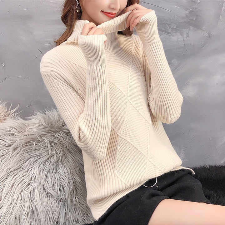Kvindernes strikket sweater med opretstående krave og tekstureret design Stilla